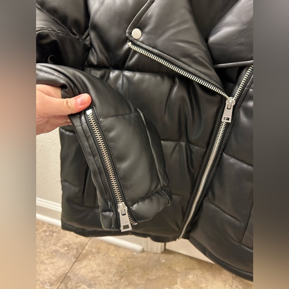 NWT Levi’s Breanna Faux Leather Puffer Jacket - Picture 9 of 11